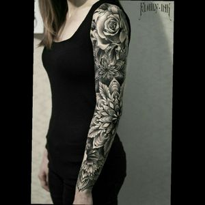 #dreamtattoo I'm in love with this floral mandala sleeve.