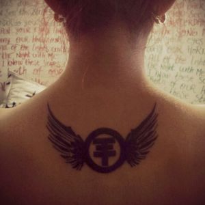 I know that peoole think that getting a tattoo of a band is stupid, but if it wasnt for bill and tom I probably wouldnt be here today#tokiohotel #logoband #wings #logotattoo