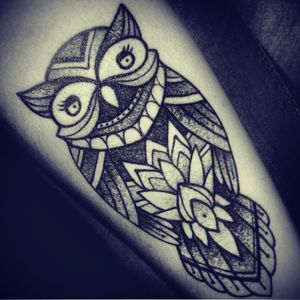 My first tattoo ! #tattoo #tattoos #animaltattoo #owl #owltattoo #blackandwhite #dotwork #dot #Art #ink #grey #artist #France #animal #타투