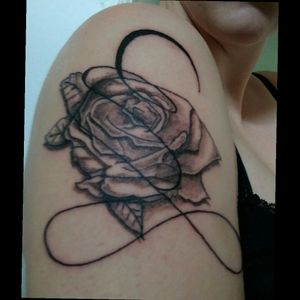 Second tattoo. My drawing. #rose #shoulder