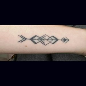 My second tattoo; an arrow, just for fun #secondtattoo #arrow #geometric