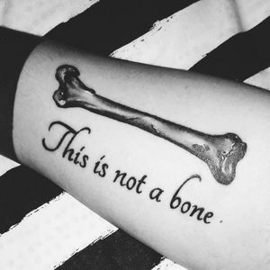 My tribute to René Magritte #dreamtattoo #anatomical #Anatomy #Femur #Bones #osteology #Blackwork #Blackngrey