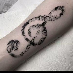 #dreamtattoo I want a tattoo like this on my forearm with some cool colous 😍