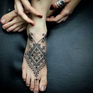 Awesome interesting filigree, geometric foot tattoo#dreamtattoo #mydreamtattoo