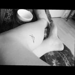 #threelittlebirds #birds #leg #black #bobmarley #littletattoo #cutetattoo #girlytattoo 