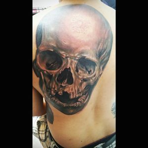 New tattoo by my idol artist #drazpalaming #Philippines  #blackandgrey #skulltattoo #skullrealistic #backtattoo