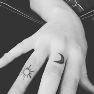 #fingertatts #moon #sun #tattoos #art