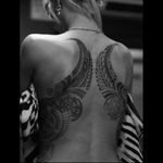 Awesome henna-inspired black & grey back leaf tattoo#dreamtattoo #mydreamtattoo
