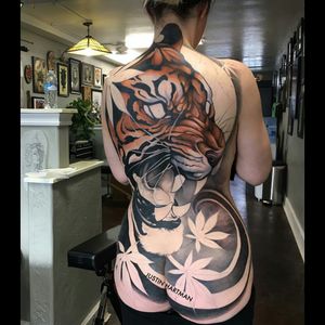 Absolutely stunning, work-in-progress full back & ass realistic colour snarling/growling tiger & leaves tattoo#dreamtattoo #mydreamtattoo