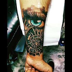 #eyetattoo #skull #skulltattoo #timepiece #tattoo 😉