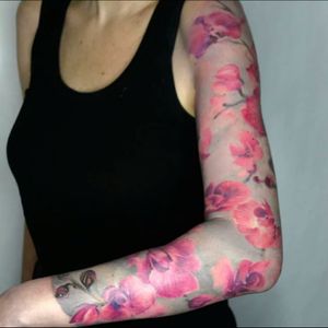 Sick pink flowers sleeve tattoo#dreamtattoo #mydreamtattoo