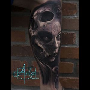 Awesome black & grey hyper realistic skull, rose & woman face portrait morph tattoo #dreamtattoo #mydreamtattoo
