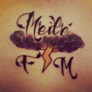 My first tattoo, nearly 3 years old now, square between my shoulders on my back."Meilé" is Lithuanian for love.