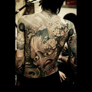 If by any chance i win this contest i wanna get a hannya from Ami James. (unknown artist, please let me know if you know the name)