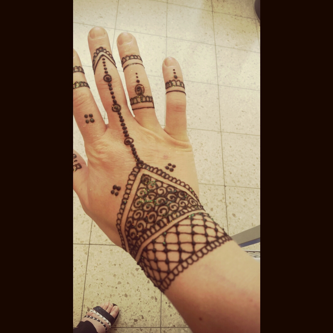 henna tattoo designs fingers