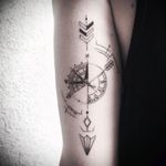 Tattoo by egrafla #geometric #arrow