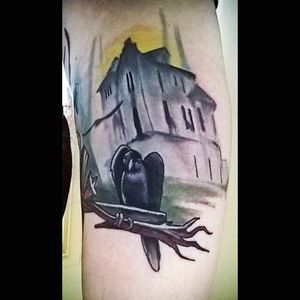 My under arm haunted house with a small crow #hauntedhouse #crow #scary
