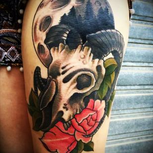 Super fresh! My new ink 💙🐏💙 #ramskull #ram #flowers #color #blackandgrey #blackAndWhite #moontattoo #trees #moon #thightattoo #guyleemalta