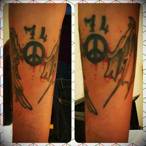 #74 #martyr #UA07 #angelwings #demonwings #peacesign #inked #InkForGood