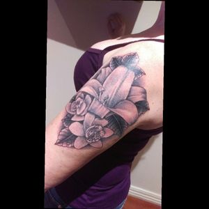 New ink done today based on the other pic. Tigerlilly for my hubby and the orchids are for my late father in-law