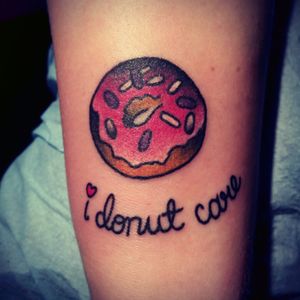 My newest tattoo 🍩 #donut #sprinkles #food #idonutcare #kawaii #color