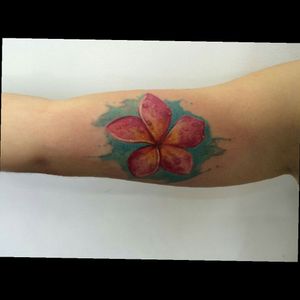 #watercolortattoo #flower #tattoo #tattooart #aquarela #RJ #JohnNeedle #watercolor #tattooartist