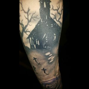 Love this oart of the sleeve #horror #scary #hauntedhouse #house #scaryhouse #trees #gravestones #cross