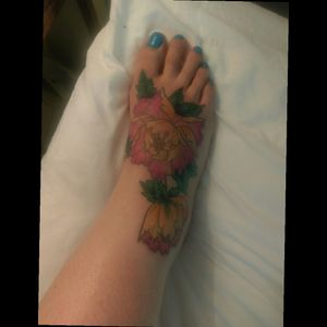 Recent fresh foot peony from Mani at Jolie Rouge London #jolierougetattoo