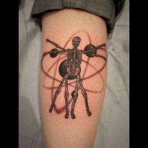 Skeleton ventruvian man ❤