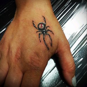 Isn't it just the cutest little thing!! 😊 #blackwidow #BlackwidowSpider #BlackwidowTattoo #handtattoo #tattooapprentice