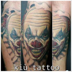 #clown #clowntattoo #colortattoo #tattoo #tattooitalia #tattoolife #foda #ink #inktattoo #inklife #kiutattoo #followme