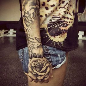 Tiger sleeve with rose#rose #tiger #tigertattoo #epic #epicness #awesome #ink #sleeve #tigersleeve