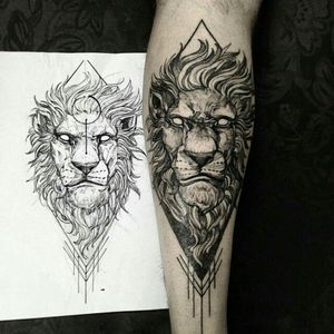 Badass lion tat #lion #liontattoo #epic #epicness #awesometattoos  #awesome #blackandgrey