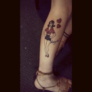 Tatto que tiene Amy Winehouse en su brazo♡