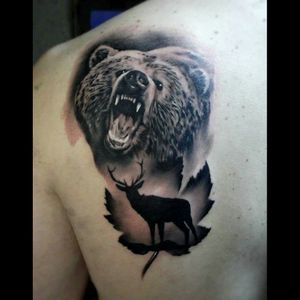 #tattoo #bear #beartattoo #besttattoos #blackandgreytattoo #blackandgrey #deer #leaf #animal #Lightsout