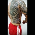 #maori #maoritattoo #tattoos #tattooed #inked #tribaltattoo #tribalmaori #blackandgreytattoo #mandalasleeve #fullsleeve #sleeve #tribal #polynesian #polynesiantattoo