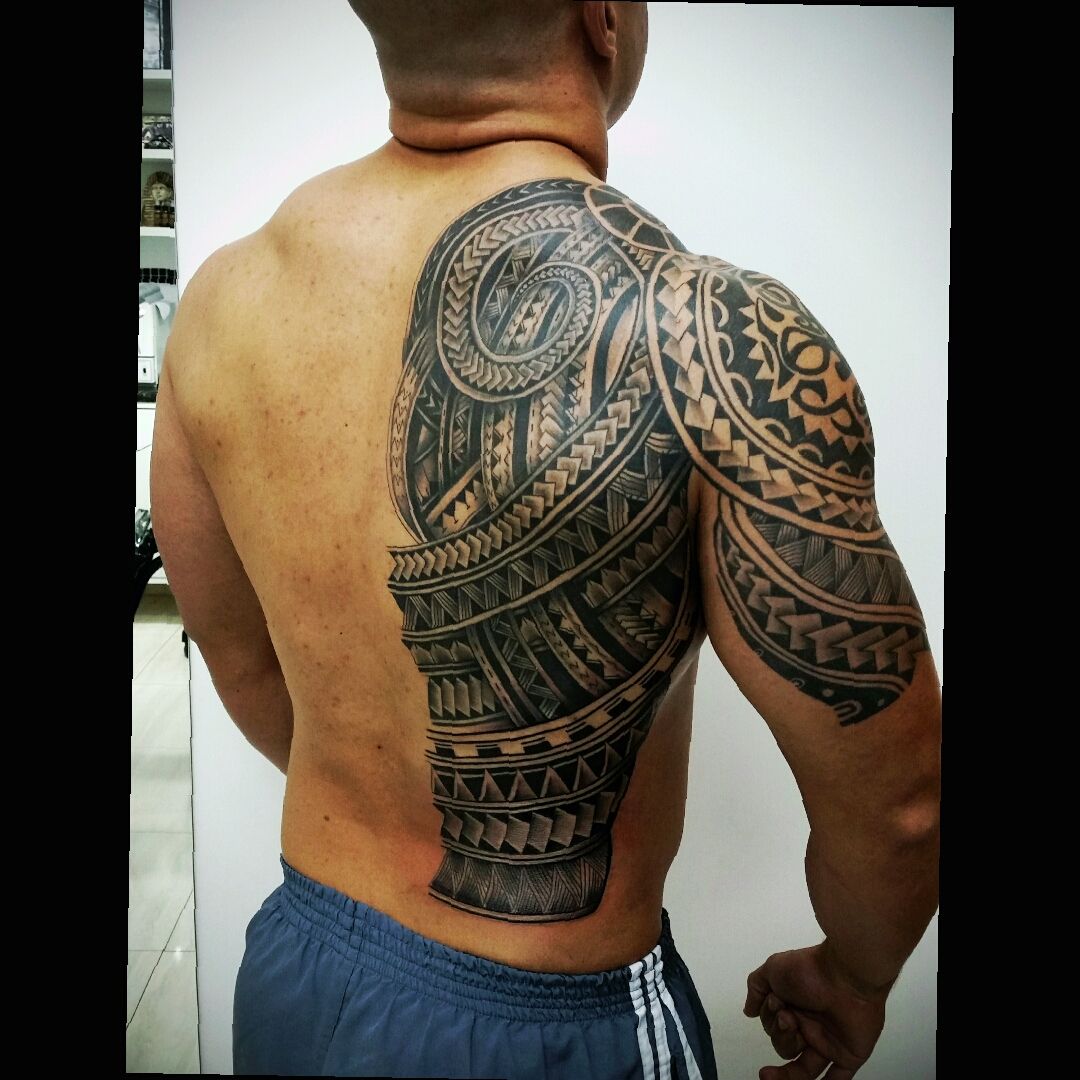 Polynesian Tattoo On Back Polynesian Back Tattoos  फट शयर