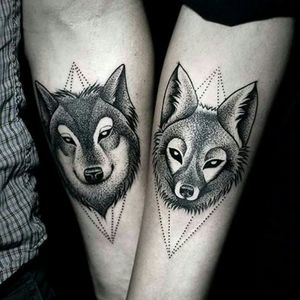 #coupletattoo #wolfs #pur #magic