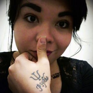 My tattoo, very tinny 😄😃 #psyke #tattoo #handtattoo #mexicangirl #thisishowwedo #yeah #fuckyeahman