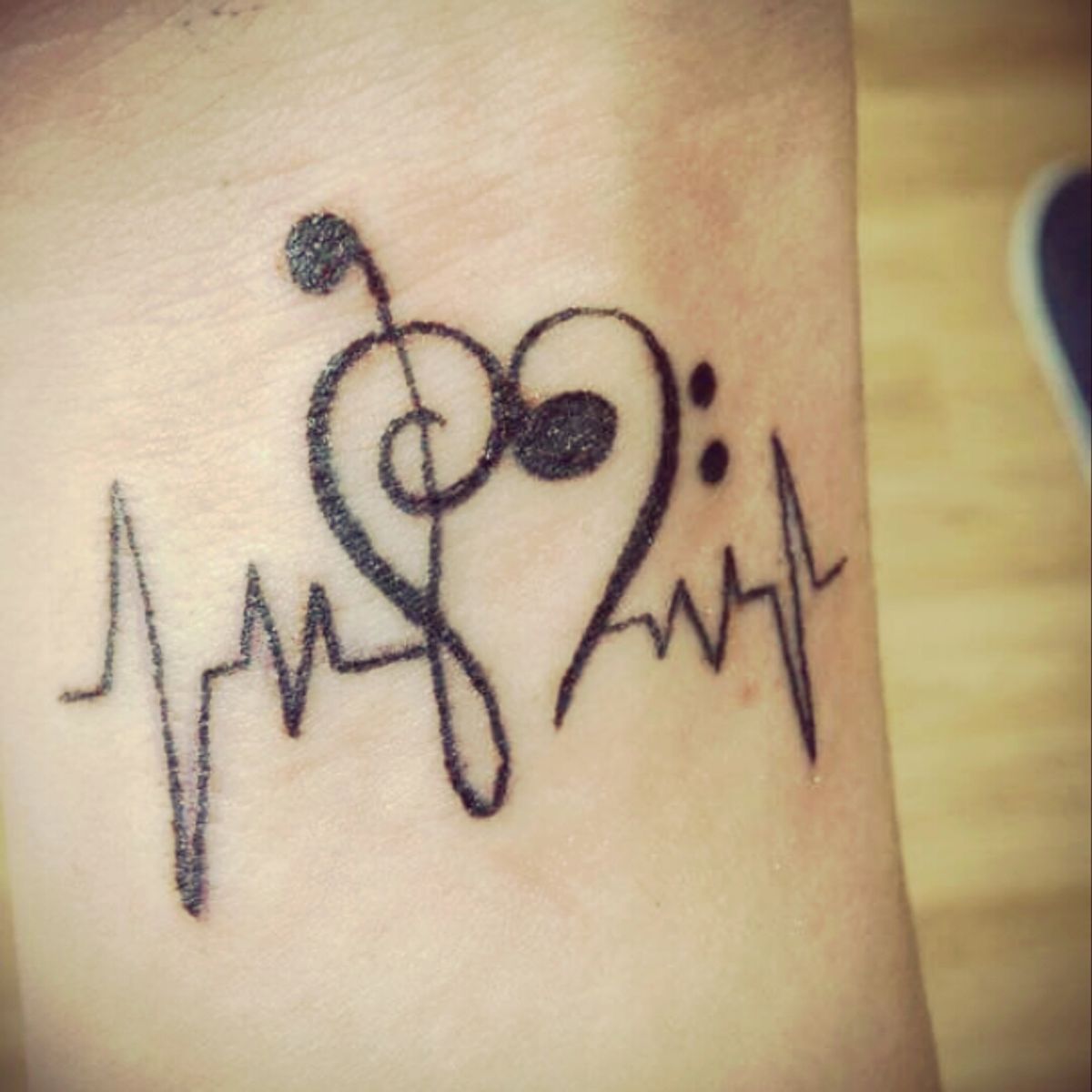 Tattoo uploaded by Mia • Music is my lifeline! • Tattoodo