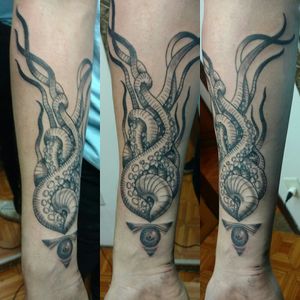 #octopus #tentacles #eye #blackwork #tatuadoresbrasileiros #brasilianartist