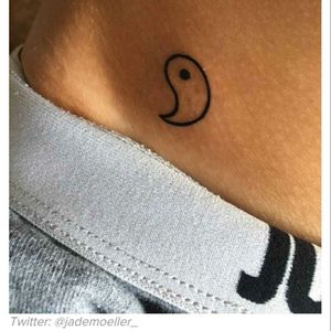 Yang tattoo by @jademoeller #yingyang #hips #jademoeller #minimalist #blackwork