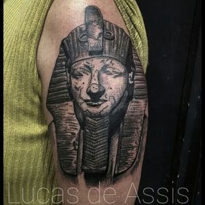 Faraó Horemheb #tattoo #tatuagem #tatuaje #portalegre #tattooartist #dotwork #blackwork #pharaoh #egito #egipciantattoo #sculpture #estatua #statue #Tattoodo #LucasdeAssis