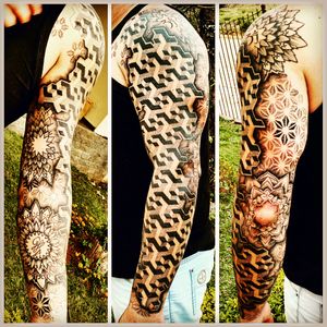 Tattoo feita no meu braço esquerdo! Trampo realizado pelo irmão Oreia! #pontilhismo #dotwork #tattoo #tatuagempontilhismo #OreiaFrancis