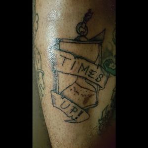 Hourglass filler on my leg "Times Up!"