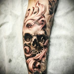 I really want something like this on my arm! #megandreamtattoo