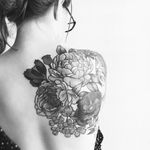 #megandreamtattoo Full shoulder blade. It would a be a dream to have a full black and white concept piece; graphic, floral, intricate, delicate, and all the jazz!