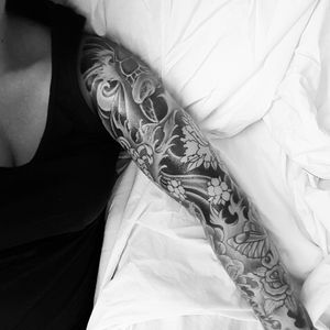 Done! #fullsleeve #tattoogirl #inked #myrulesmylife #amsterdam #inkedlifestyle  #brunette #czechgirl #turtle #nopainnogain #okbye
