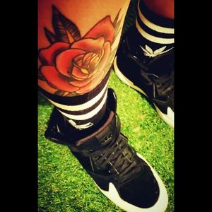 😊#tattooroses #TattooGirl #traditional