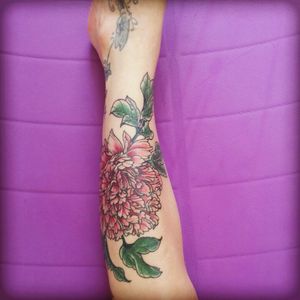#legtattoo  #flower  #peony  #tattoocolors